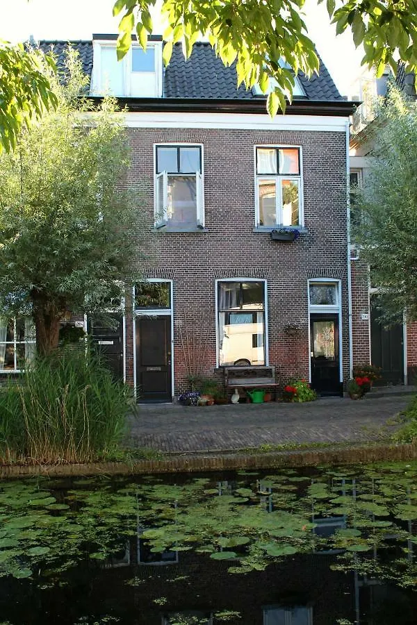 B&B Gasthuis 288 Delft Bed & Breakfast
